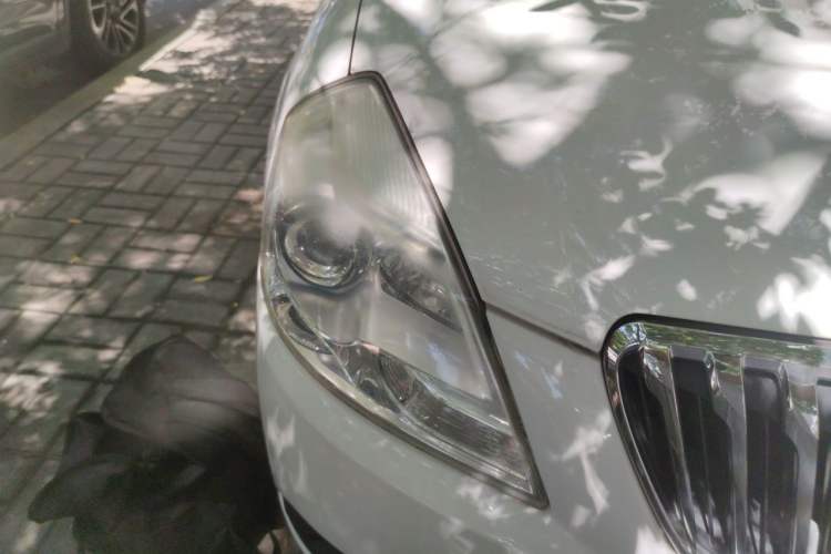 Used Buick Excelle 2015 1.5L Automatic Classic Model Right Front Headlight