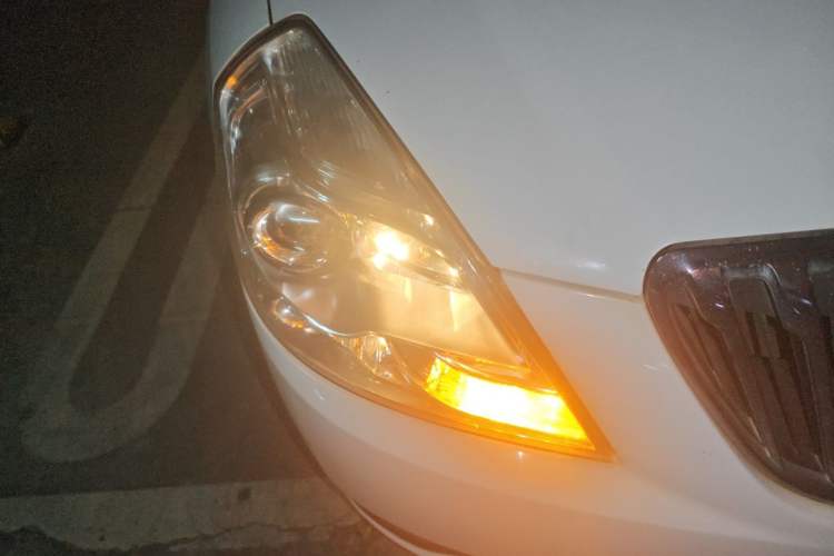 Used Buick Excelle 2015 1.5L Manual Classic Trim Right Front Headlight