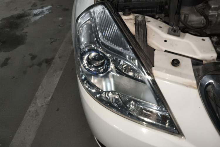 Used Buick Excelle 2015 1.5L Manual Classic Trim Right Front Headlight