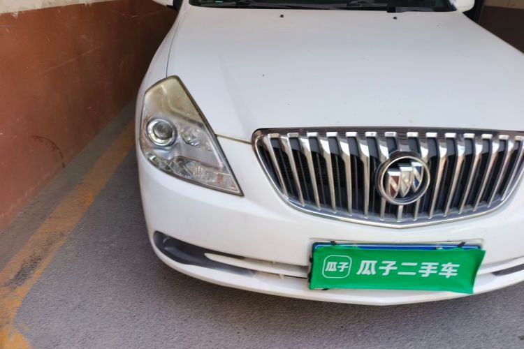 Used Buick Excelle 2015 1.5L Automatic Classic Model Right Front Headlight