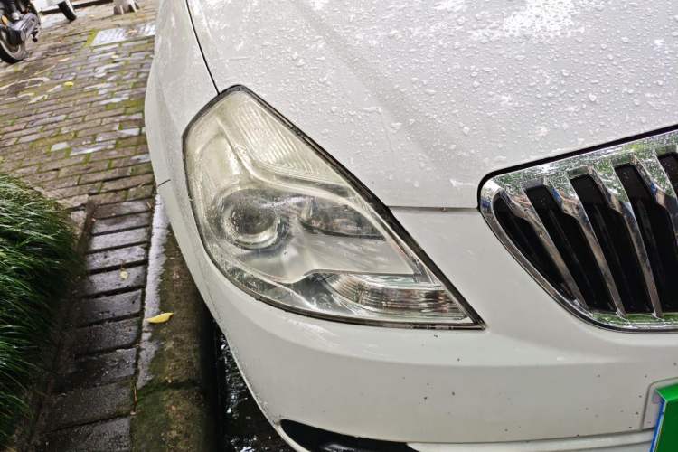 Used Buick Excelle 2015 1.5L Automatic Classic Model Right Front Headlight