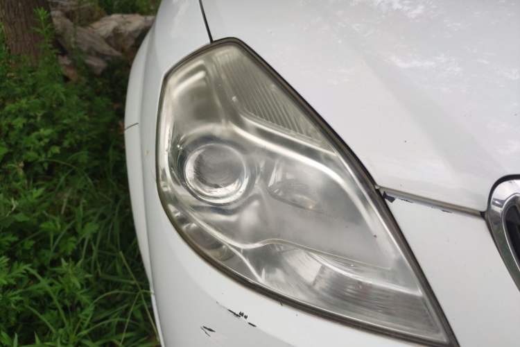 Used Buick Excelle 2015 1.5L Manual Classic Trim Right Front Headlight