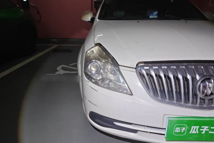 Used Buick Excelle 2015 1.5L Automatic Luxury Edition Right Front Headlight