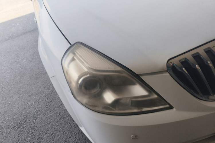 Used Buick Excelle 2015 1.5L Automatic Classic Model Right Front Headlight