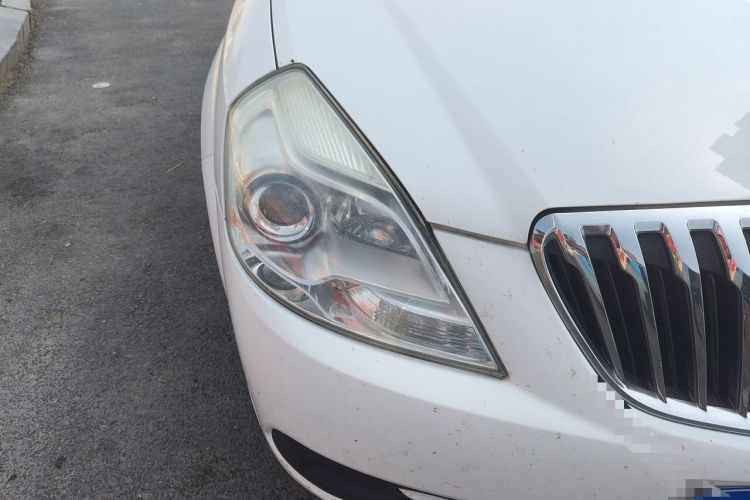 Used Buick Excelle 2015 1.5L Automatic Classic Model Right Front Headlight