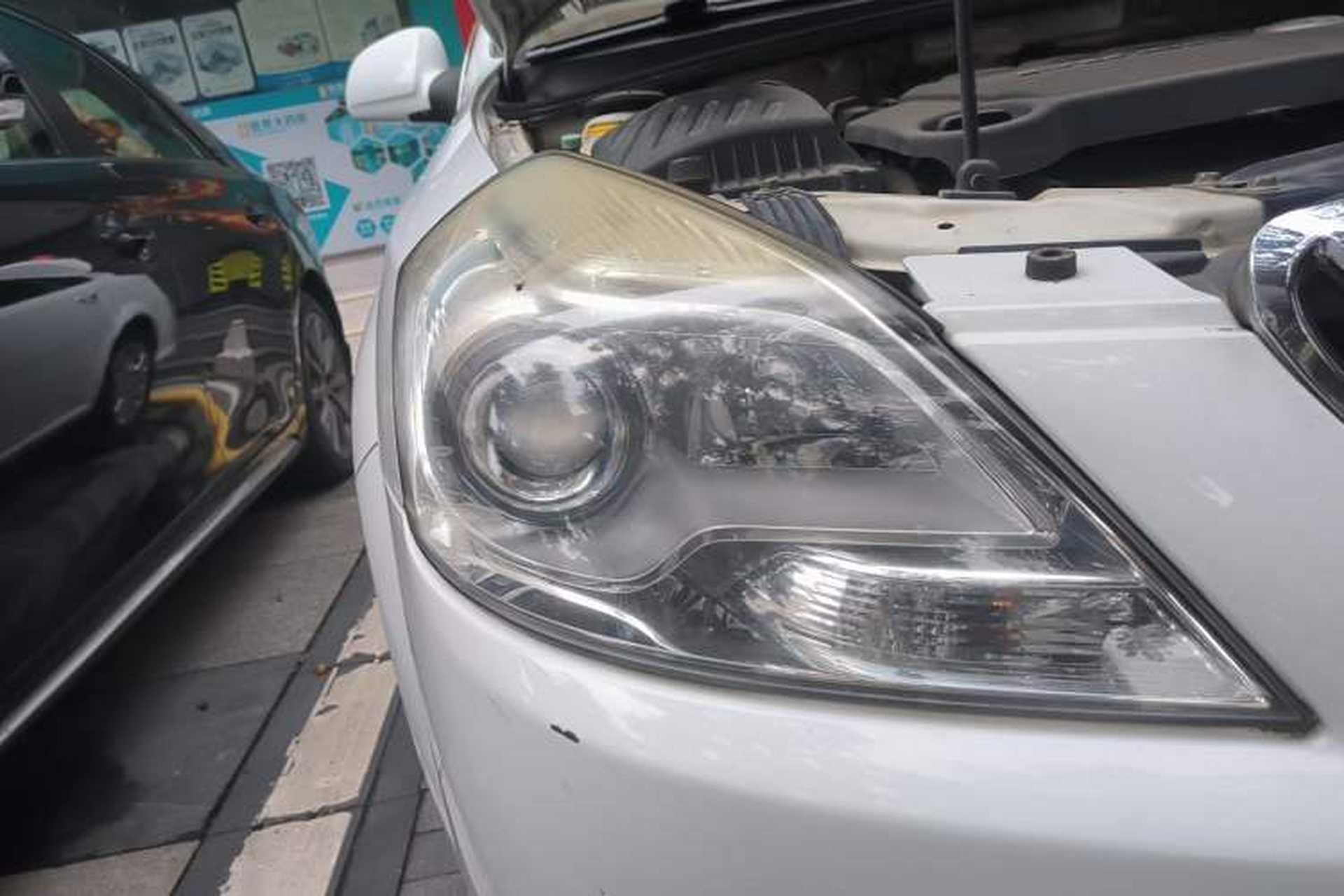 Used Buick Excelle 2015 1.5L Automatic Luxury Edition Right Front Headlight