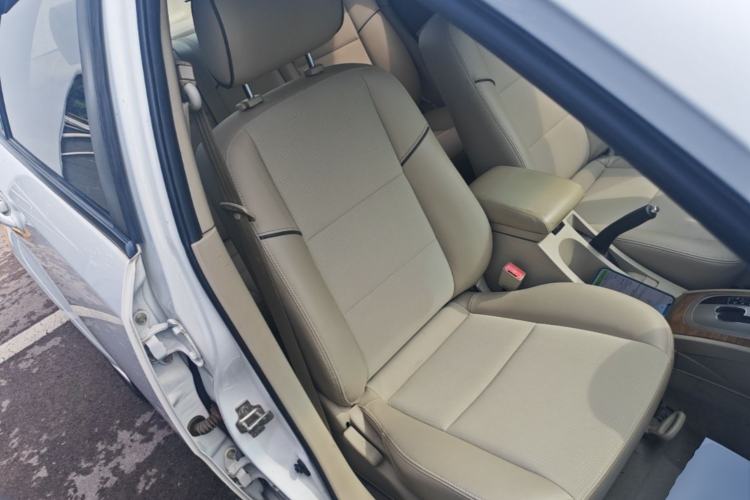 Used Buick Excelle 2015 1.5L Automatic Classic Model Right Front Seat