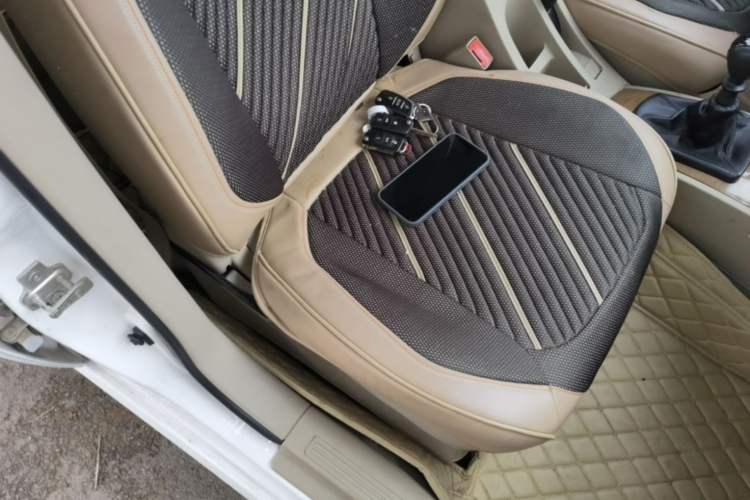Used Buick Excelle 2015 1.5L Manual Luxury Model Right Front Seat