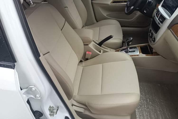 Used Buick Excelle 2015 1.5L Automatic Classic Model Right Front Seat
