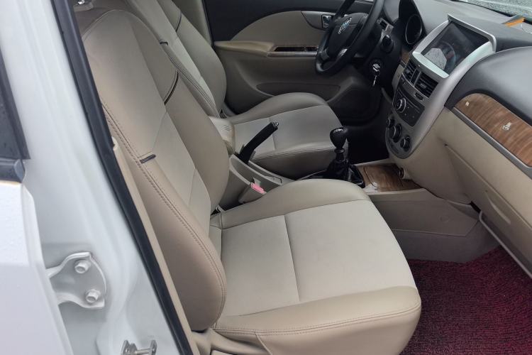 Used Buick Excelle 2015 1.5L Manual Classic Trim Right Front Seat