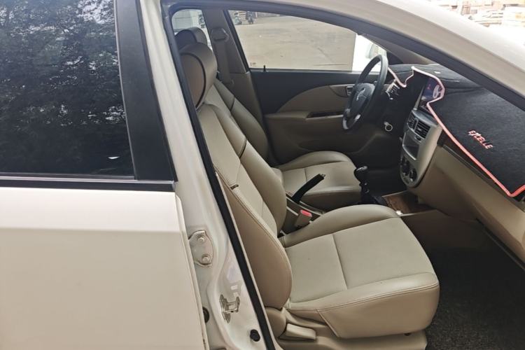 Used Buick Excelle 2015 1.5L Manual Classic Trim Right Front Seat
