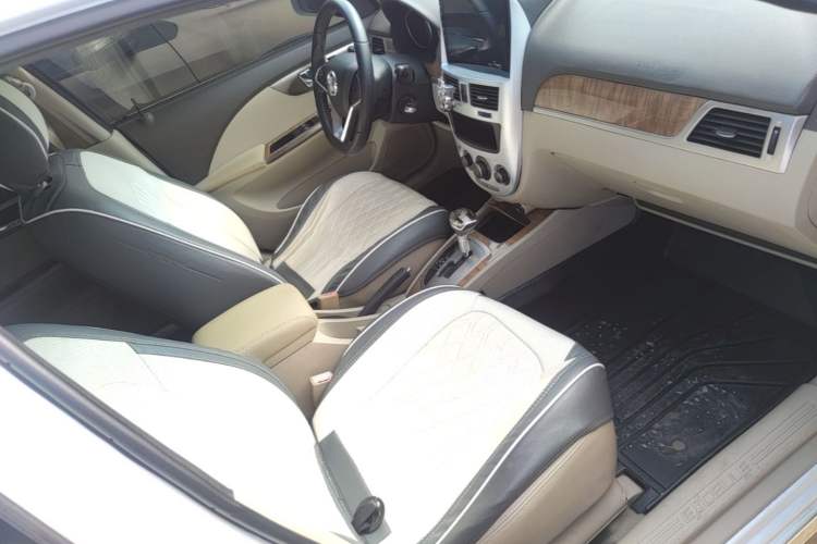 Used Buick Excelle 2015 1.5L Automatic Classic Model Right Front Seat