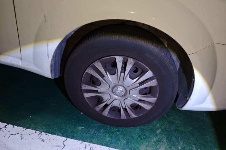 Used Buick Excelle 2015 1.5L Automatic Classic Model Right Front Wheel Hub