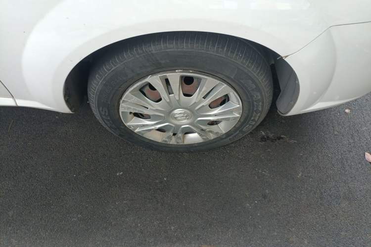 Used Buick Excelle 2015 1.5L Automatic Classic Model Right Front Wheel Hub