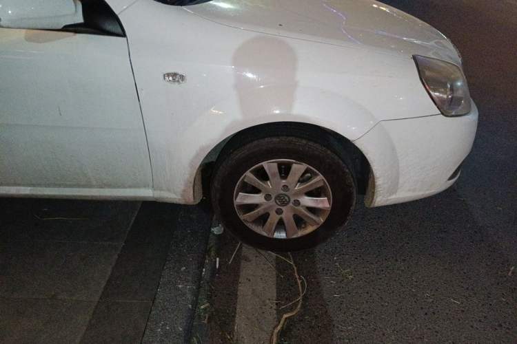Used Buick Excelle 2015 1.5L Manual Classic Trim Right Front Wheel Hub