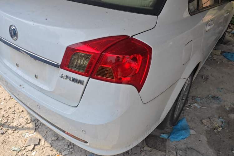 Used Buick Excelle 2015 1.5L Automatic Luxury Edition Right Rear Taillight