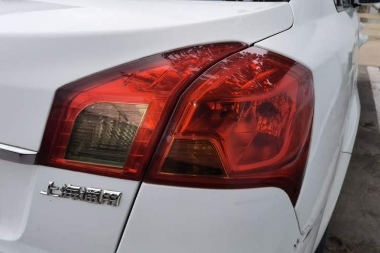 Used Buick Excelle 2015 1.5L Manual Luxury Model Right Rear Taillight