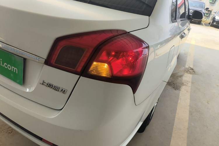 Used Buick Excelle 2015 1.5L Automatic Classic Model Right Rear Taillight