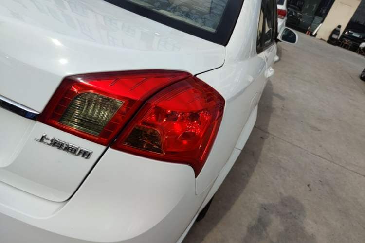 Used Buick Excelle 2015 1.5L Automatic Classic Model Right Rear Taillight