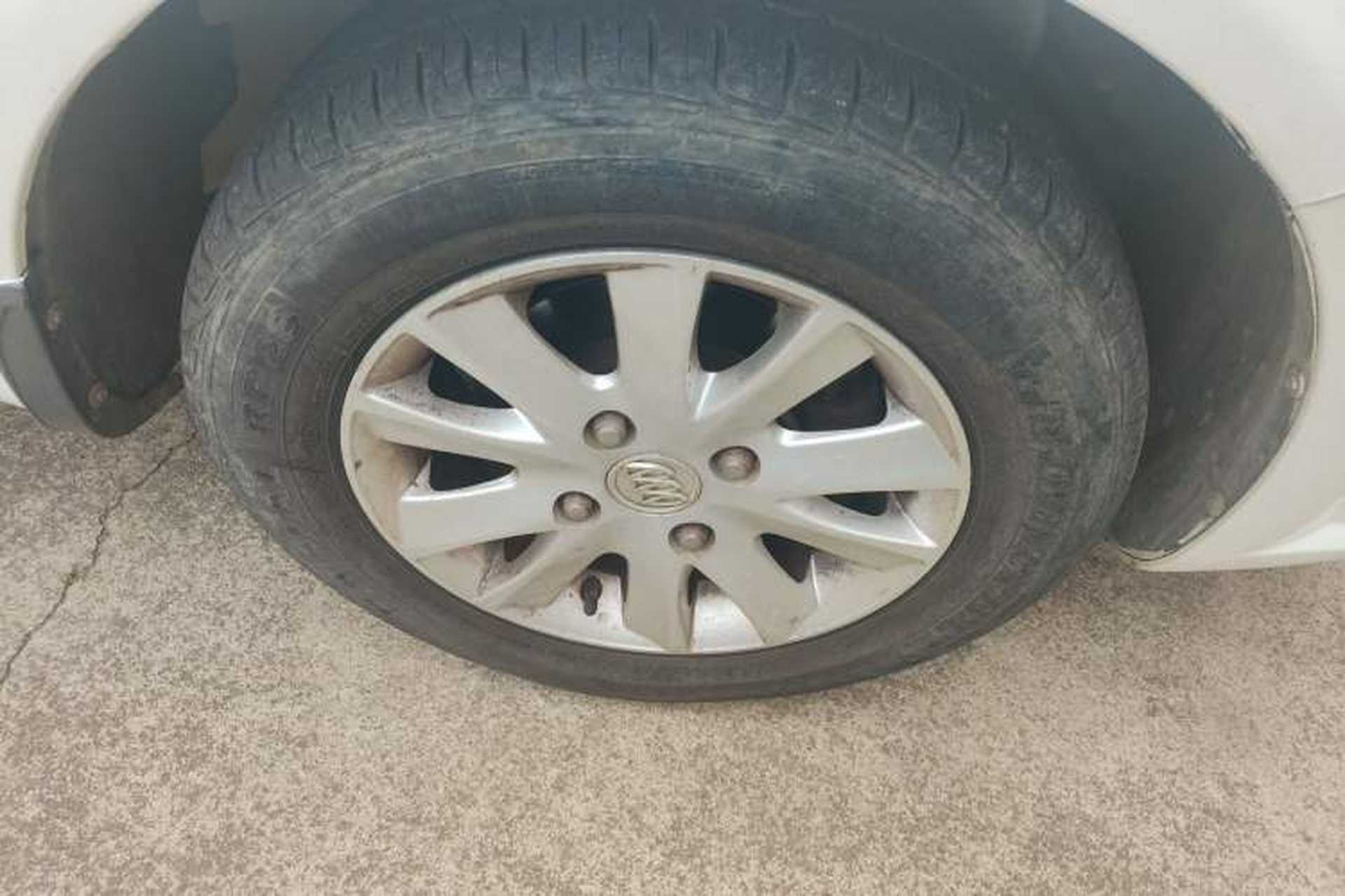 Used Buick Excelle 2015 1.5L Manual Classic Trim Right Rear Wheel Hub
