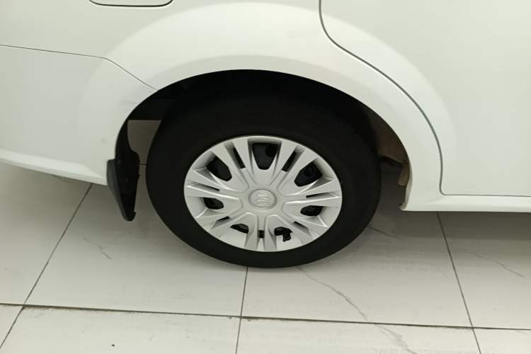 Used Buick Excelle 2015 1.5L Automatic Classic Model Right Rear Wheel Hub
