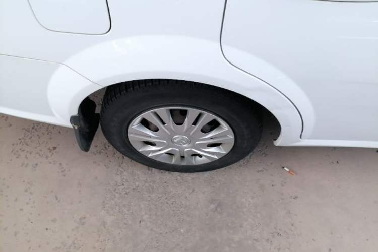 Used Buick Excelle 2015 1.5L Automatic Classic Model Right Rear Wheel Hub