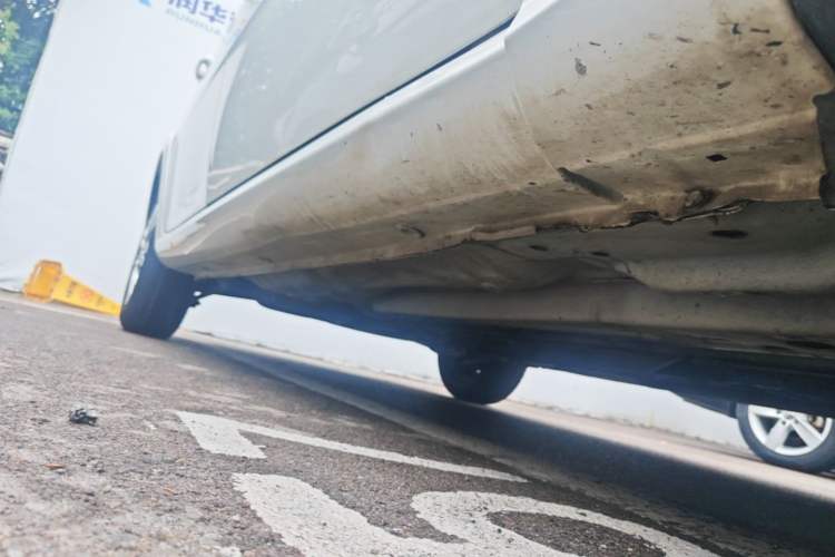 Used Buick Excelle 2015 1.5L Automatic Classic Model Right Side Sill