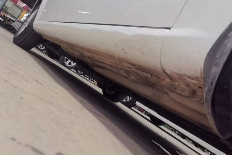 Used Buick Excelle 2015 1.5L Automatic Classic Model Right Side Sill