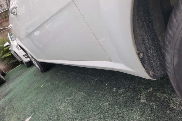 Used Buick Excelle 2015 1.5L Automatic Classic Model Right Side Sill