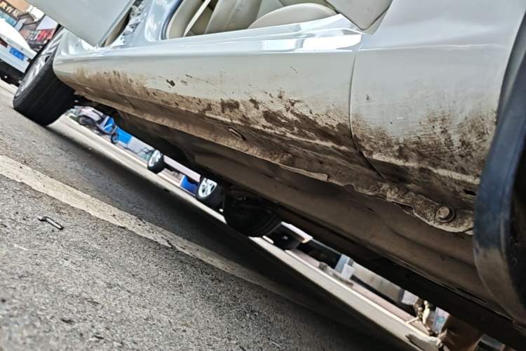 Used Buick Excelle 2015 1.5L Manual Classic Trim Right Side Sill