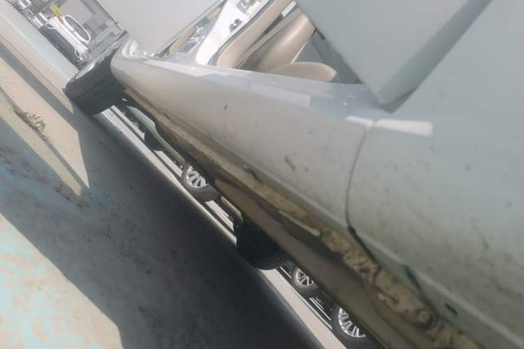 Used Buick Excelle 2015 1.5L Automatic Classic Model Right Side Sill