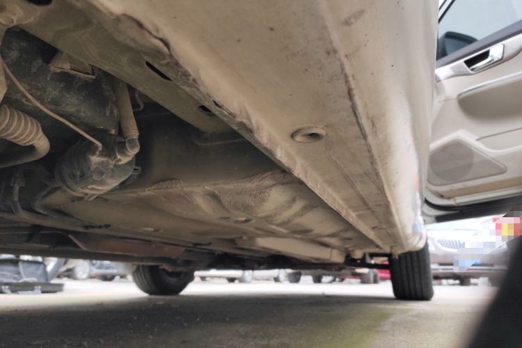 Used Buick Excelle 2015 1.5L Automatic Classic Model Right Side Sill