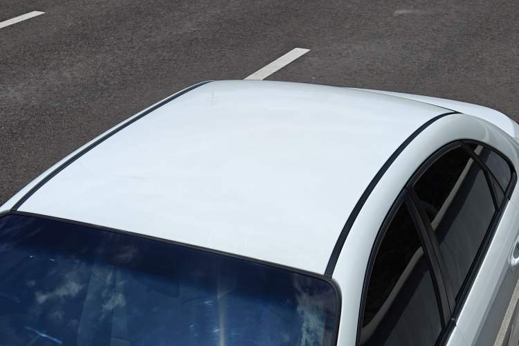 Used Buick Excelle 2015 1.5L Automatic Classic Model Roof