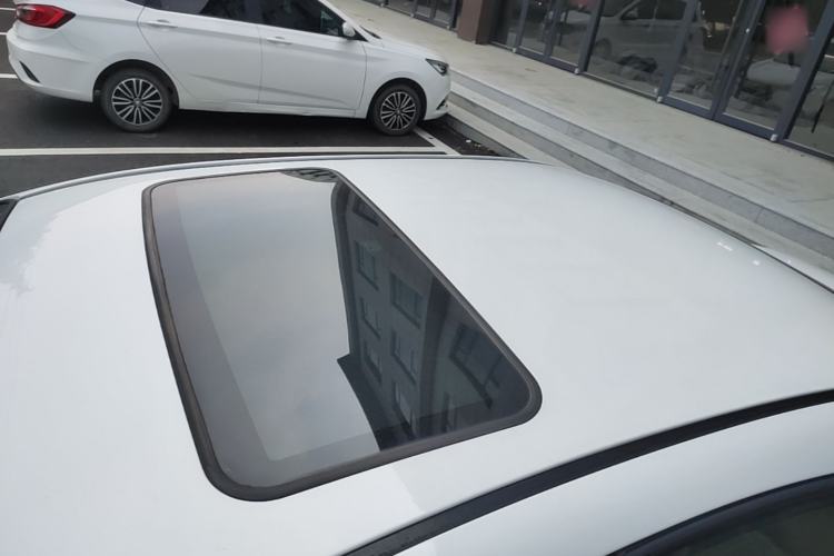 Used Buick Excelle 2015 1.5L Manual Classic Trim Roof