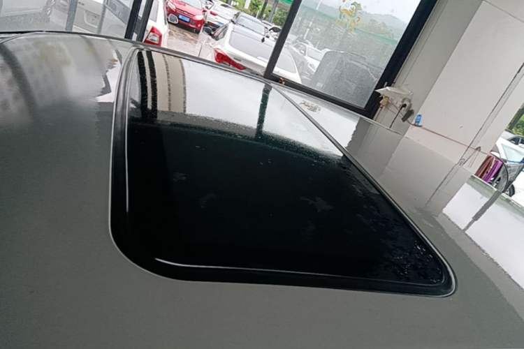Used Buick Excelle 2015 1.5L Manual Classic Trim Roof