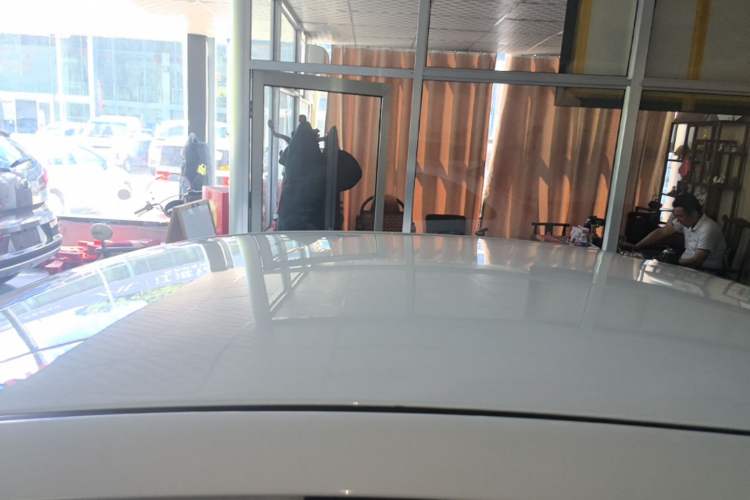 Used Buick Excelle 2015 1.5L Automatic Classic Model Roof