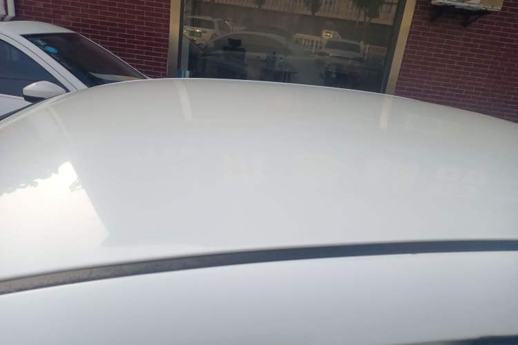 Used Buick Excelle 2015 1.5L Automatic Classic Model Roof