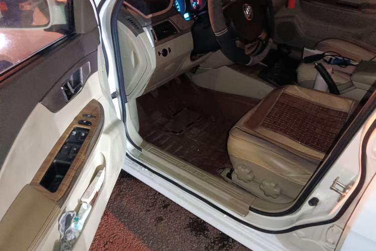 Used Buick Excelle 2015 1.5L Manual Classic Trim Steering Wheel