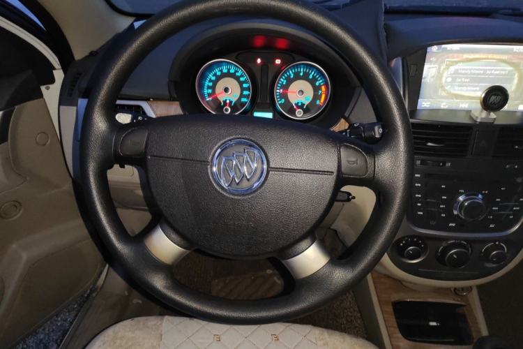 Used Buick Excelle 2015 1.5L Manual Luxury Model Steering Wheel