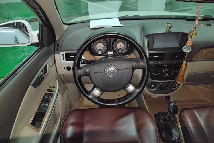 Used Buick Excelle 2015 1.5L Manual Classic Trim Steering Wheel