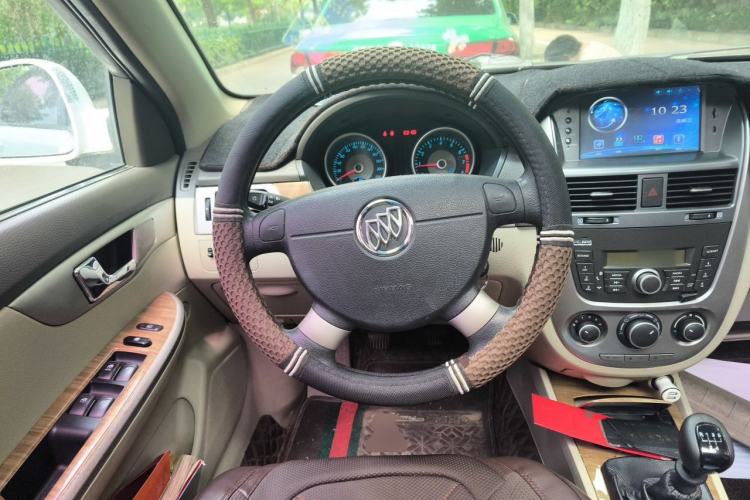 Used Buick Excelle 2015 1.5L Manual Classic Trim Steering Wheel
