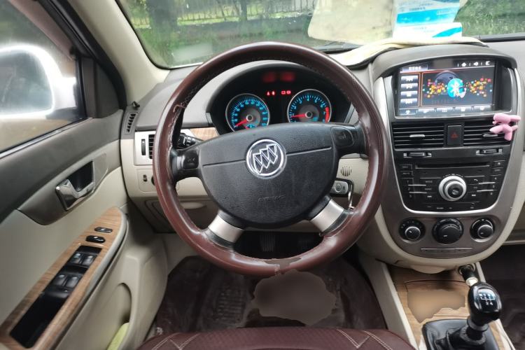 Used Buick Excelle 2015 1.5L Manual Classic Trim Steering Wheel
