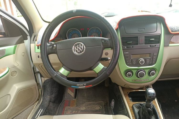 Used Buick Excelle 2015 1.5L Manual Classic Trim Steering Wheel