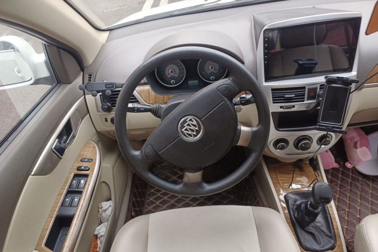 Used Buick Excelle 2015 1.5L Manual Classic Trim Steering Wheel