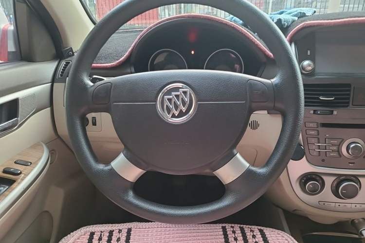 Used Buick Excelle 2015 1.5L Manual Classic Trim Steering Wheel