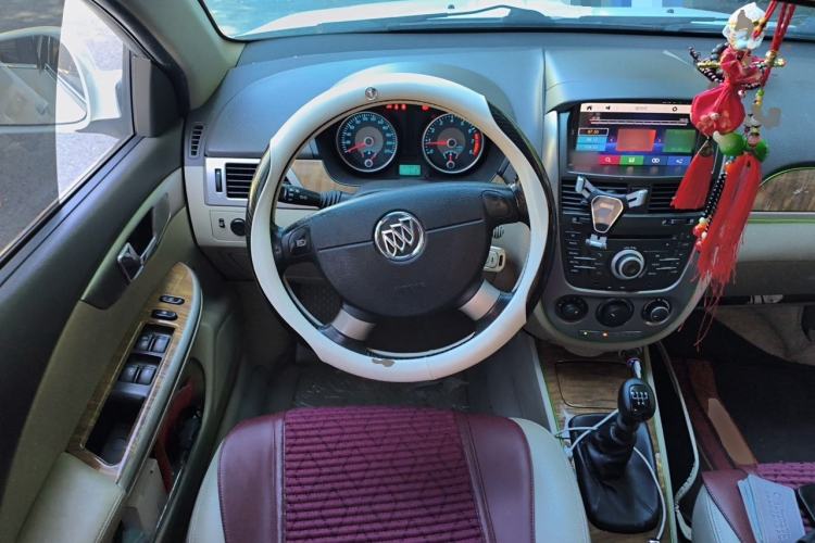 Used Buick Excelle 2015 1.5L Manual Luxury Model Steering Wheel