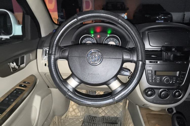 Used Buick Excelle 2015 1.5L Manual Classic Trim Steering Wheel