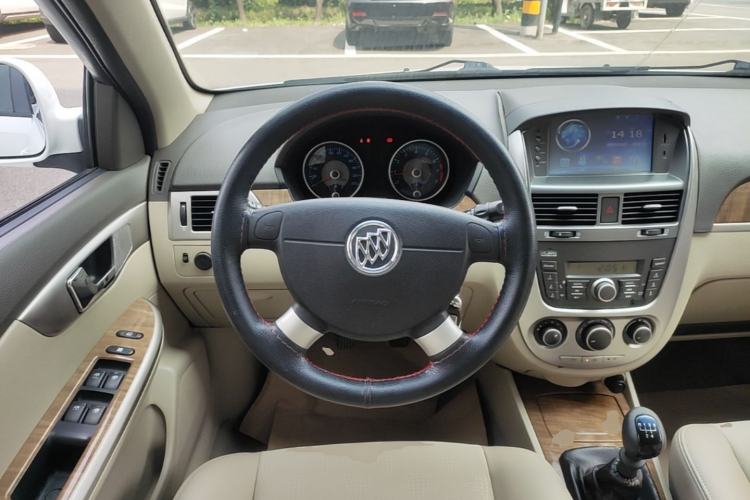 Used Buick Excelle 2015 1.5L Manual Classic Trim Steering Wheel
