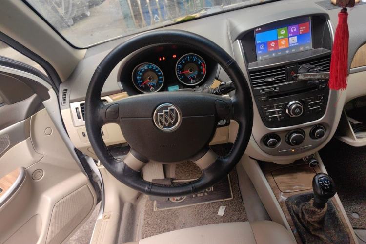 Used Buick Excelle 2015 1.5L Manual Classic Trim Steering Wheel