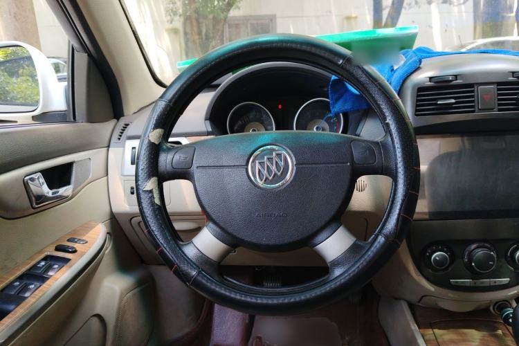 Used Buick Excelle 2015 1.5L Manual Classic Trim Steering Wheel